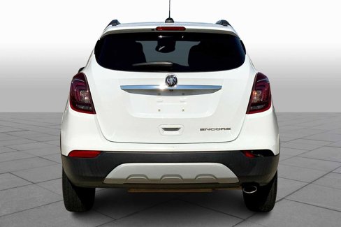 Used 2020 Buick Encore Essence image 4