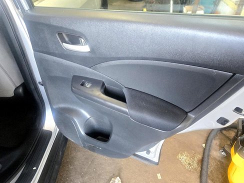 Used 2016 Honda CR-V LX image 39