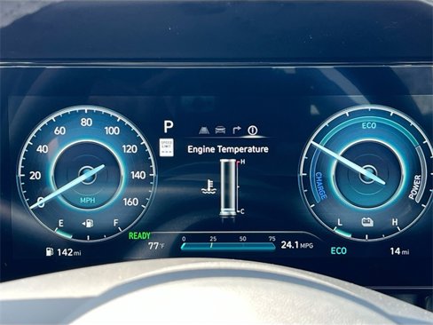 New 2025 Hyundai Elantra SEL image 12