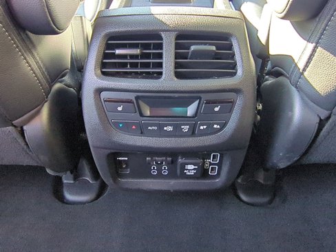 Used 2019 Honda Pilot Touring image 32