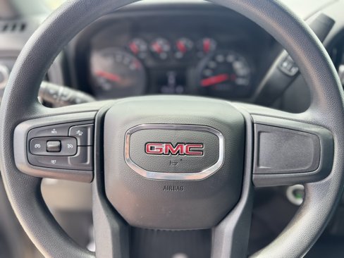 Used 2023 GMC Sierra 1500 Pro w/ Convenience Package image 10