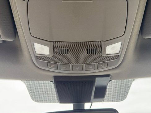 Used 2020 Ford F150 Lariat image 32