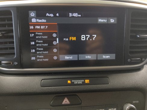 Used 2022 Kia Sportage LX image 25