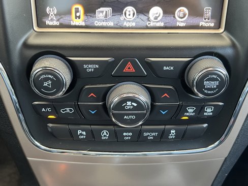 Used 2017 Jeep Grand Cherokee Limited w/ Luxury Group II image 34