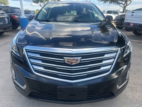Used 2018 Cadillac XT5 Luxury w/ Driver Awareness Package image 3