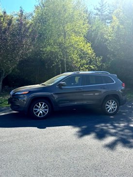 Used 2014 Jeep Cherokee Limited image 2