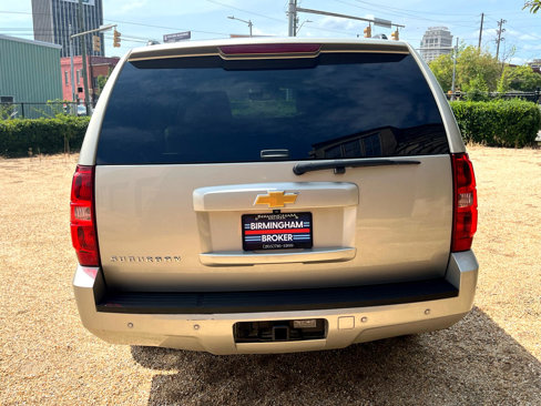 Used 2014 Chevrolet Suburban LT image 8