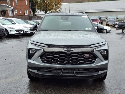 Used 2025 Chevrolet TrailBlazer RS w/ Convenience Package image 2