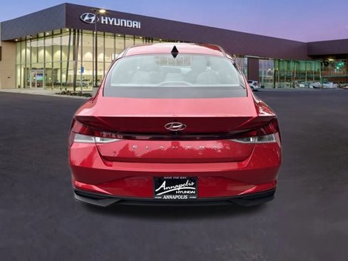 Certified 2023 Hyundai Elantra SEL w/ Convenience Package image 4