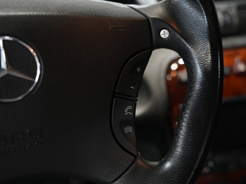 Used 2005 Mercedes-Benz CL 55 AMG image 37