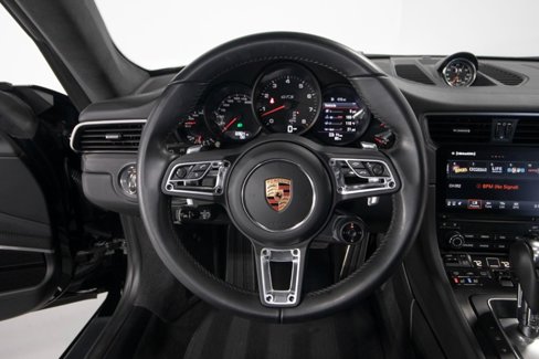 Used 2018 Porsche 911 Carrera 4 GTS image 24