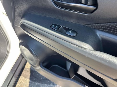 Used 2022 Nissan Kicks S image 18