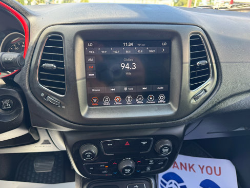 Used 2018 Jeep Compass Trailhawk image 11