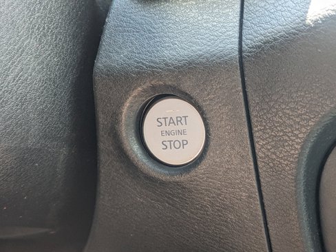 Used 2022 Nissan Frontier SV image 28