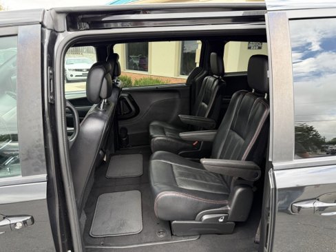 Used 2019 Dodge Grand Caravan GT image 8