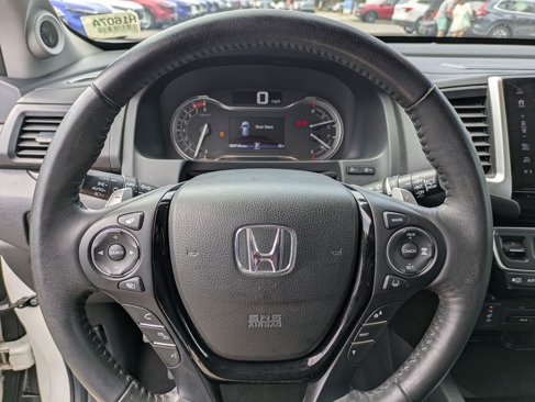 Used 2018 Honda Pilot Touring image 15