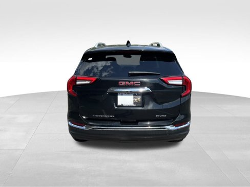 Used 2023 GMC Terrain SLT image 5