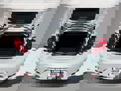 Used 2014 Volkswagen Beetle TDI image 4