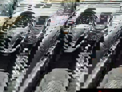 Used 2022 Chevrolet Equinox LT w/ Driver Convenience Package image 12