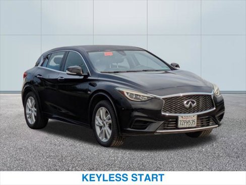 Used 2018 INFINITI QX30 image 4