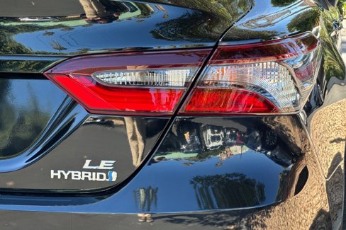 Used 2022 Toyota Camry LE image 26