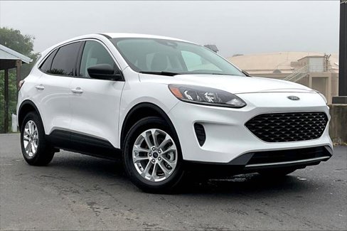 Used 2022 Ford Escape SE image 32
