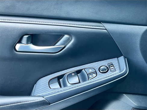 Used 2023 Nissan Sentra SV w/ All-Weather Package image 17