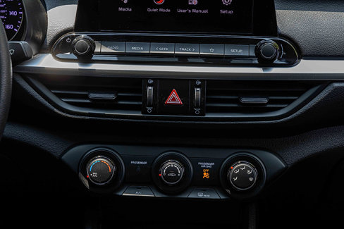 Certified 2023 Kia Forte LXS w/ LXS Technology Package image 13