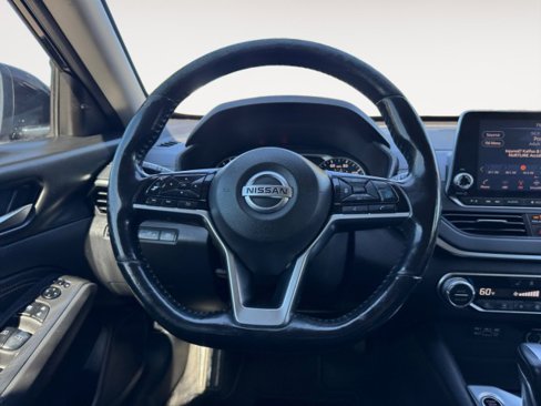 Used 2019 Nissan Altima 2.5 SV image 12