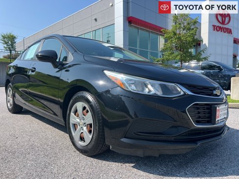 Used 2018 Chevrolet Cruze LS image 1