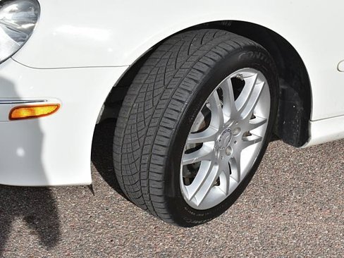 Used 2008 Mercedes-Benz CLK 350 Coupe image 8
