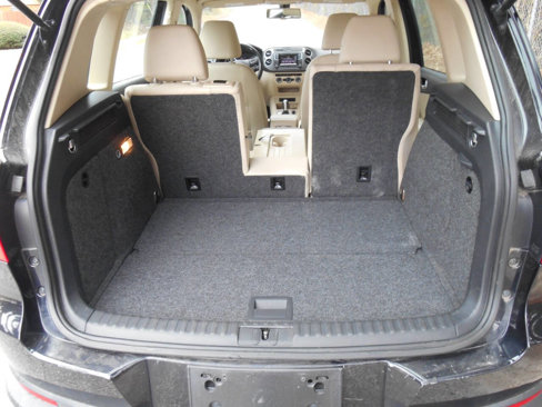 Used 2016 Volkswagen Tiguan S image 9