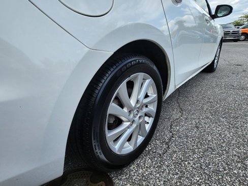 Used 2012 MAZDA MAZDA3 i Touring image 20