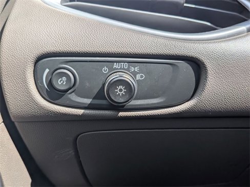 Used 2023 Chevrolet Malibu LT image 21