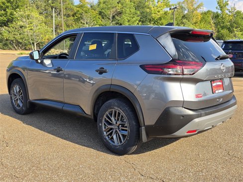 Used 2023 Nissan Rogue S image 5
