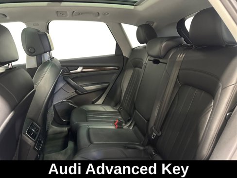 Used 2019 Audi Q5 2.0T Premium w/ Convenience Package image 11