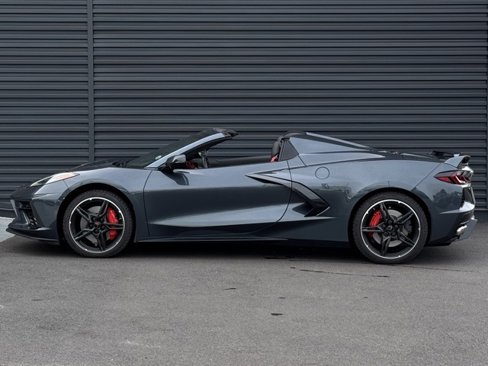 Used 2021 Chevrolet Corvette Stingray Premium Conv w/ Z51 Performance Package image 2