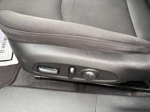 Used 2019 Chevrolet Malibu LT image 12