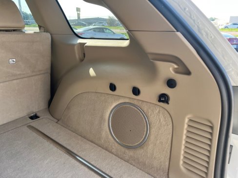 Used 2016 Jeep Grand Cherokee Overland image 33