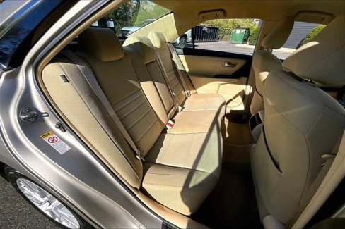 Used 2016 Toyota Camry LE image 19