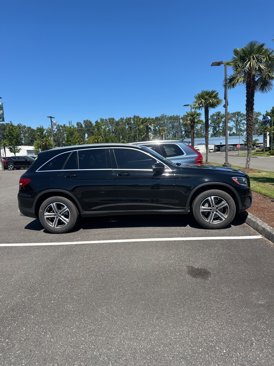 Used 2018 Mercedes-Benz GLC 300 image 1