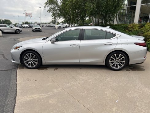 Used 2020 Lexus ES 350 w/ Premium Package image 2