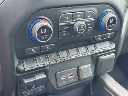 Used 2020 Chevrolet Silverado 1500 RST image 28
