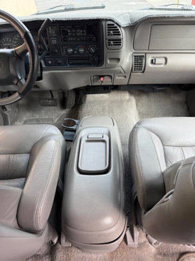 Used 1999 GMC Suburban 2WD w/ Marketing Opt Pkg 3 image 9