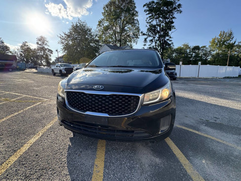 Used 2016 Kia Sedona LX w/ LX Convenience Package image 2