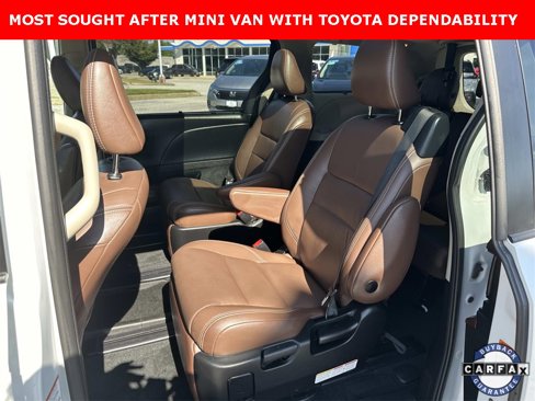 Used 2018 Toyota Sienna XLE Premium image 17