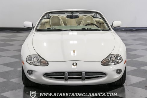 Used 1998 Jaguar XK8 Convertible image 34