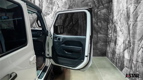 Used 2021 Jeep Gladiator Sport image 8