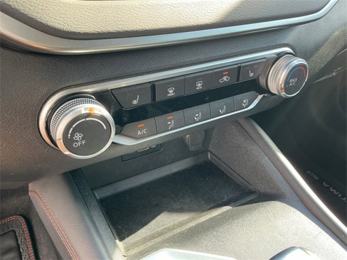 Used 2020 Nissan Altima 2.5 SR w/ Premium Package image 35