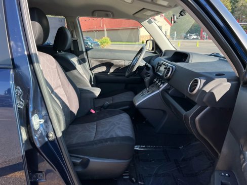 Used 2013 Scion xB image 17